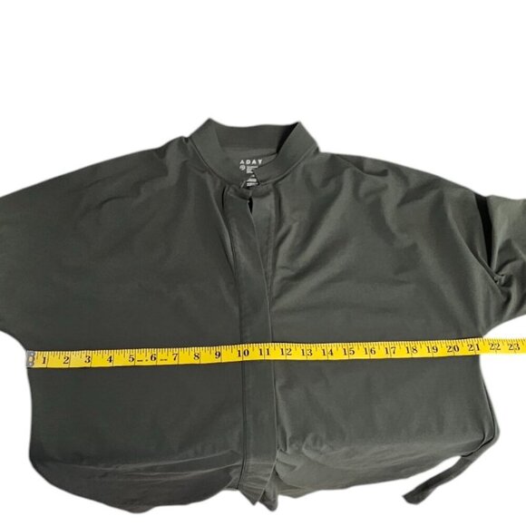 Aday Womens Something Borrowed Shirt, Green, Relaxed, Long, Stretch, Slit, XL - Picture 8 of 9